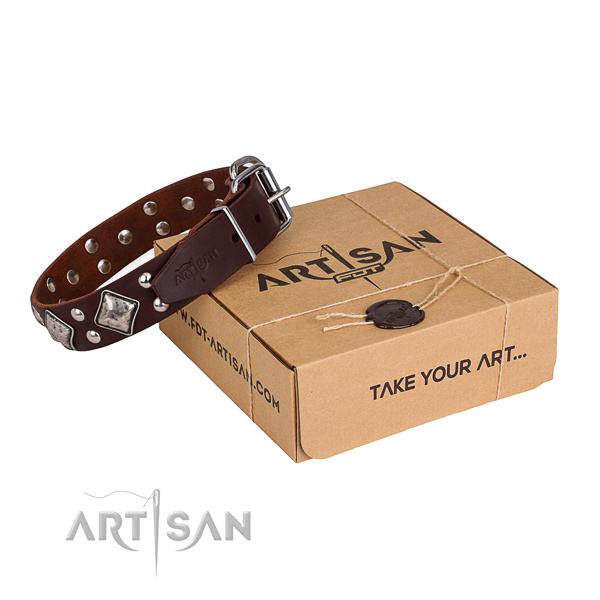 Stylish design natural genuine leather dog collar for stylish walking